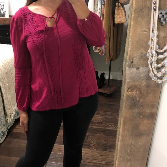 Entro size small Pink fuschia embroidered blouse new with tags - Picture 1 of 3